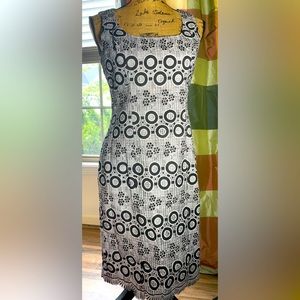 Muse 8 Black White Lined Dress